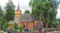 Drewniane kościółki